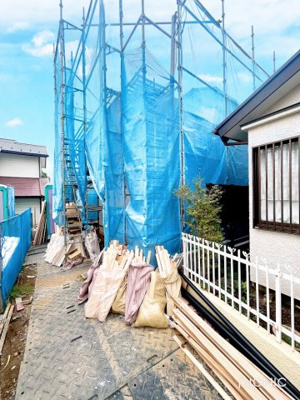 【外観】 | ◆◇東有馬１丁目新築戸建て◇◆ | ◆爽やかな青空の下に贅沢なほどに降り注ぐ陽光、豊かな居住性と、クオリティが見事に調和した住空間は、住まうことの喜びを感じさせてくれます。ゆとりある広い敷地で開放的なお住まいです。