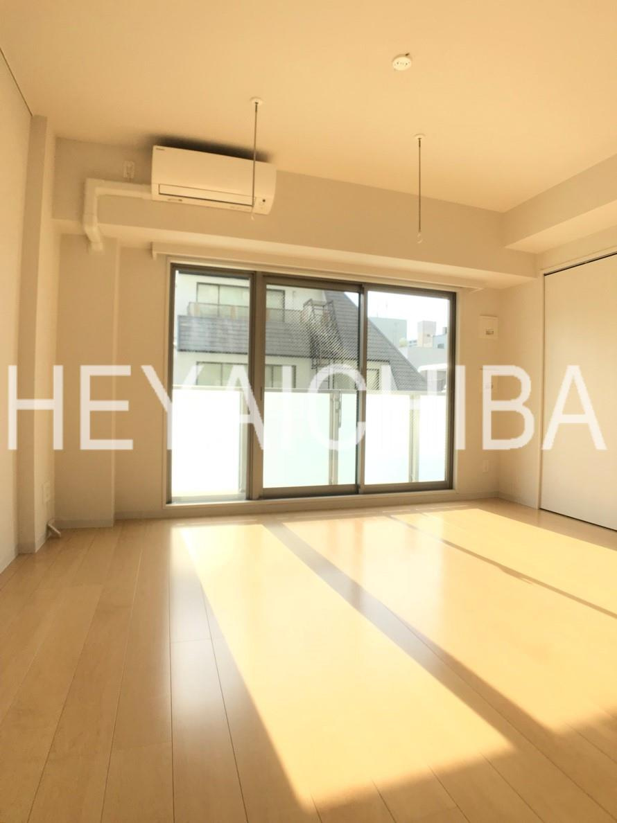 千代田区外神田３丁目の賃貸マンションの居間・リビング