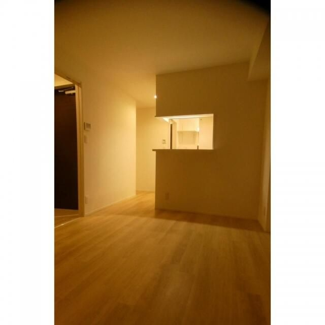 グランパーク本所の居間・リビング