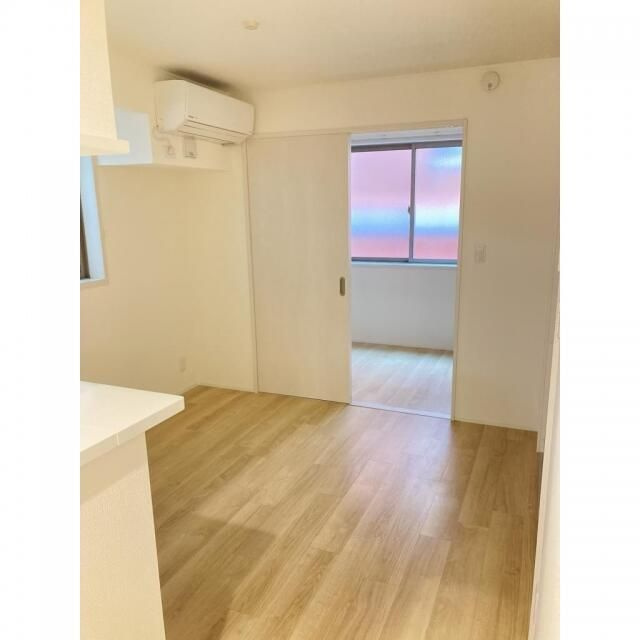 グランパーク本所の居間・リビング