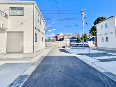 【前面道路含む現地写真】 | 沼津市大岡 5期  新築一戸建て D号棟 | 前面道路含む現地写真です