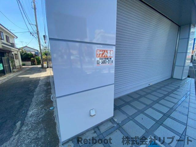 市川ＫＳビルのエントランス