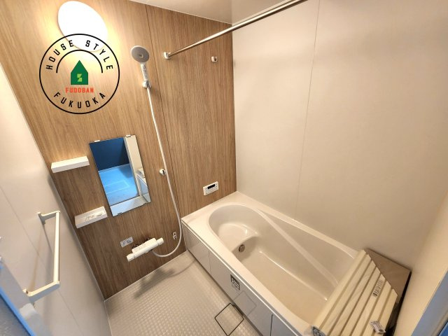 春日市一の谷5丁目第2-4棟（3号棟）の浴室|1日の疲れを癒してくれる広々バスルーム。雨の日のお洗濯にも大活躍な浴室乾燥機付です！