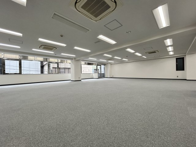 スヂノビルの内装