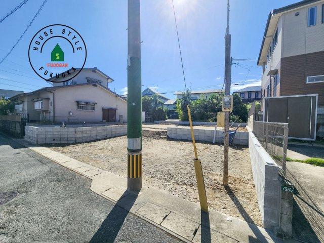 春日市天神山4丁目第1-1棟（1号棟）の前面道路含む現地写真|見学の時間などお気軽にお問い合わせ下さい。