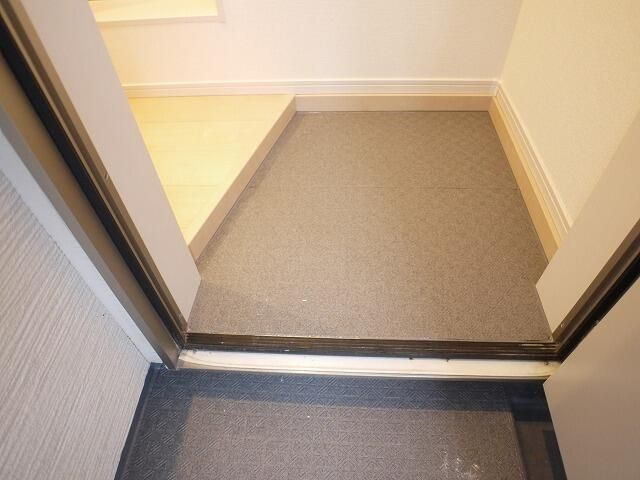 MELDIA東向島の玄関