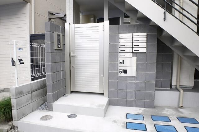 MELDIA東向島のエントランス