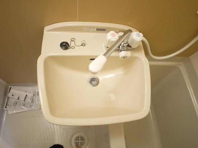 MELDIA東向島の洗面所