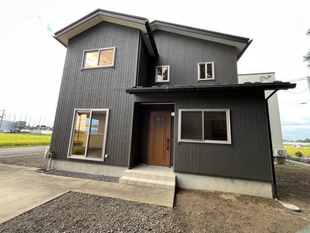 鶴岡市伊勢横内【中古住宅】の外観|外観写真。現在リフォーム中！予約受付中！