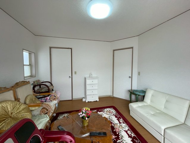 東金市日吉台５丁目　中古戸建の洋室