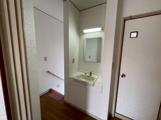 東金市日吉台５丁目　中古戸建の洗面所