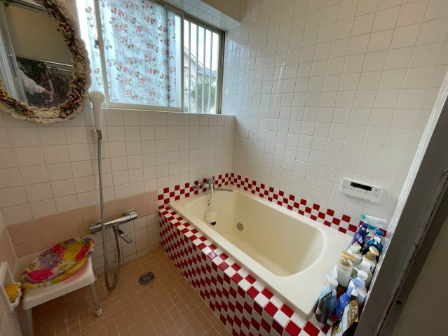 東金市日吉台５丁目　中古戸建の浴室