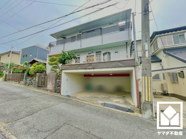 伏見区深草大亀谷東寺町の駐車場