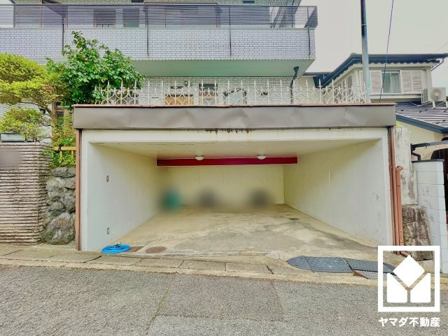 伏見区深草大亀谷東寺町の駐車場