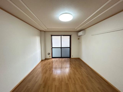 【内装】 | アソルティーパーク | 室内