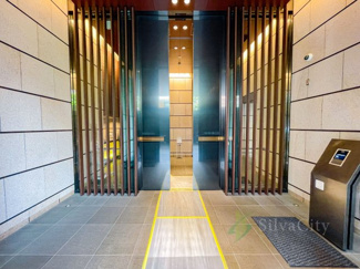 【エントランス】 | グランスイート広尾