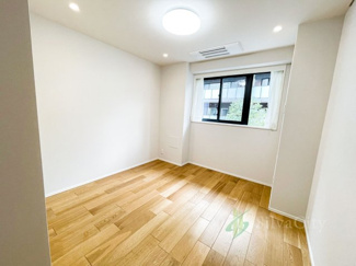 【洋室】 | グランスイート広尾