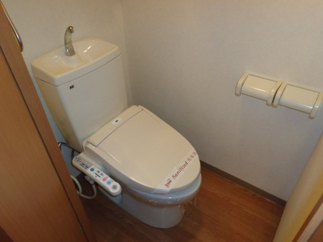 パラシオン平塚のトイレ|シャワー付トイレ