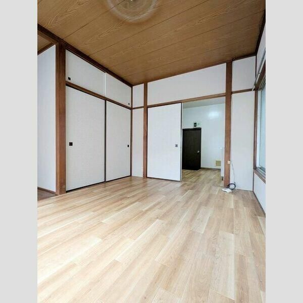 第三加藤荘の洋室