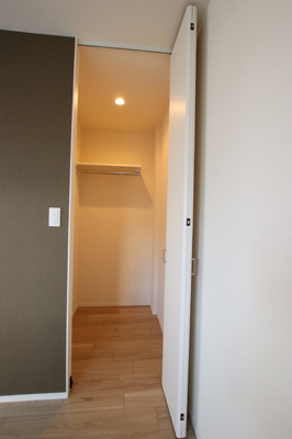 収納便利なウォークインクローゼット