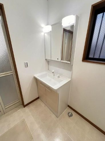 座間市栗原中央5丁目　中古戸建の独立洗面台|独立洗面化粧台付き