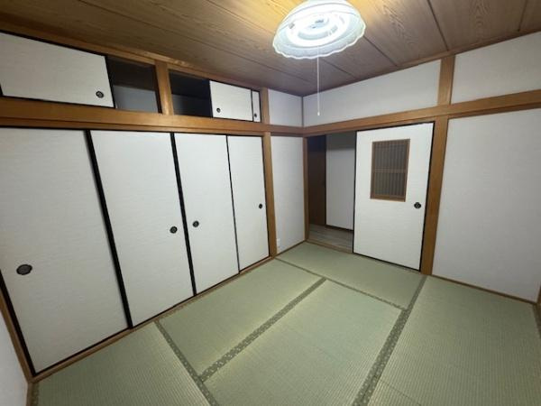 【寝室】