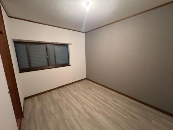【寝室】