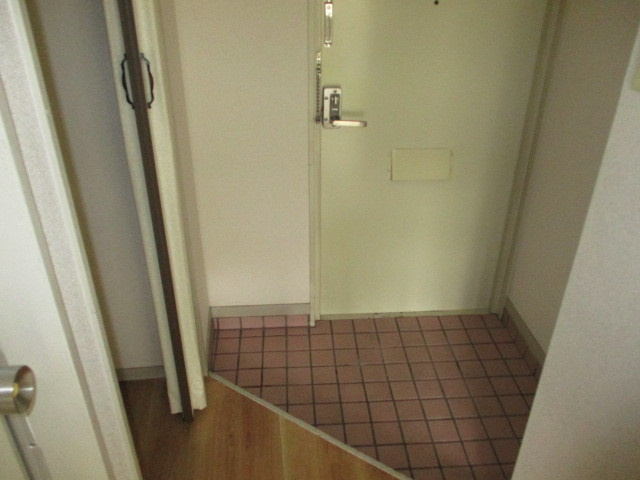 メゾンヒグチの玄関