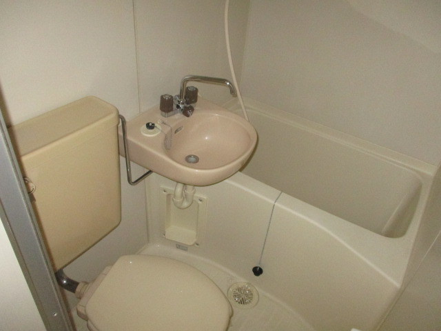 メゾンヒグチの浴室