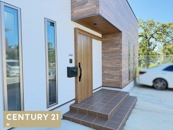 和歌山市有本　中古戸建の玄関