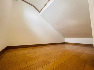 【洋室】 | Calmeリーオ