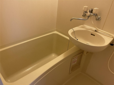 【浴室】 | Rinky Garden