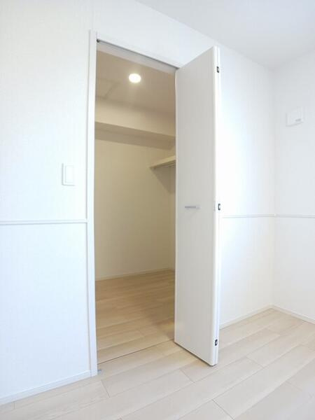 サンライズの洗面所