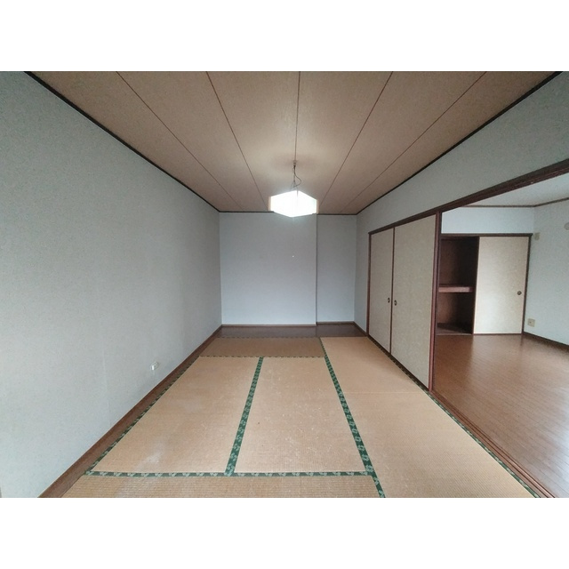 岐阜市室津町１丁目の一戸建ての内装