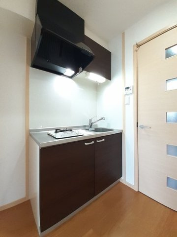 アンソレイユＢのキッチン|コンパクトなキッチンで掃除もラクラク