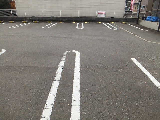 アッシュ　７の駐車場|駐車場があります