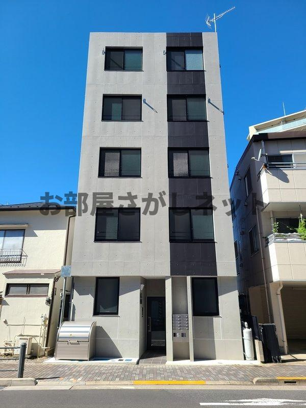 Ｃｒｏｓｓ　Ｇｒａｙ町屋【ペットと暮らせる築浅デザイナーズ／即入居可】