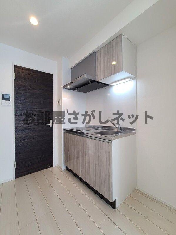 Ｃｒｏｓｓ　Ｇｒａｙ町屋【ペットと暮らせる築浅デザイナーズ／即入居可】のキッチン