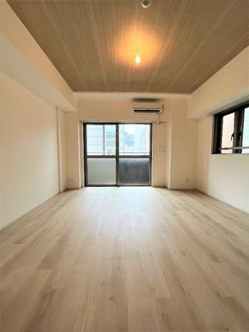 レジディア神田東の居間・リビング