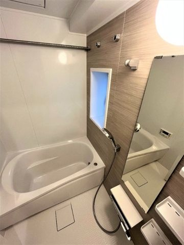 レジディア神田東の浴室