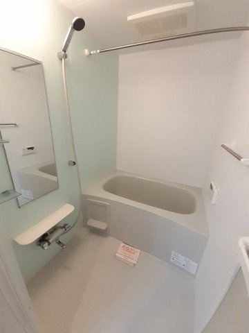 コスモスの浴室