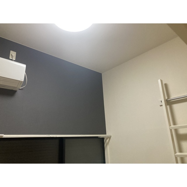 アマリリスの洋室