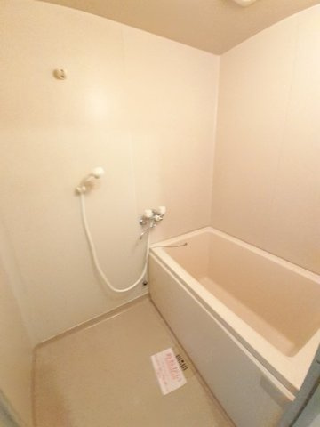 プラスパーハイツＢの浴室