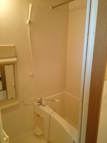 エイチーワン・ガーデンの浴室