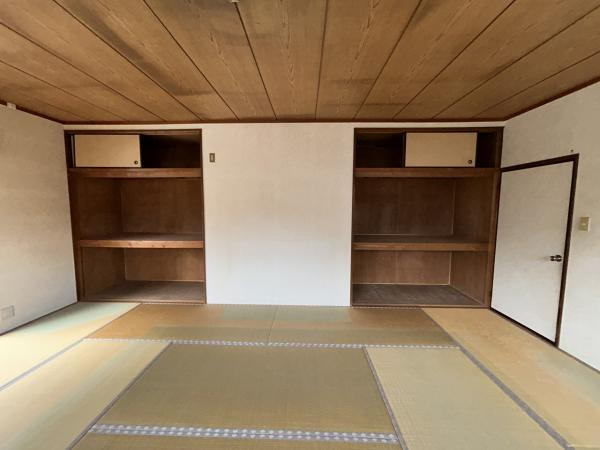 仲介手数料不要　カチタス合志市御代志　戸建て【西合志中央小・西合志中】の洋室|【リフォーム中】約12帖の洋室に間取り変更予定です。南側からの採光も取れて、明るいお部屋になる予定です。