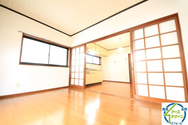 登貴和ハイツの洋室