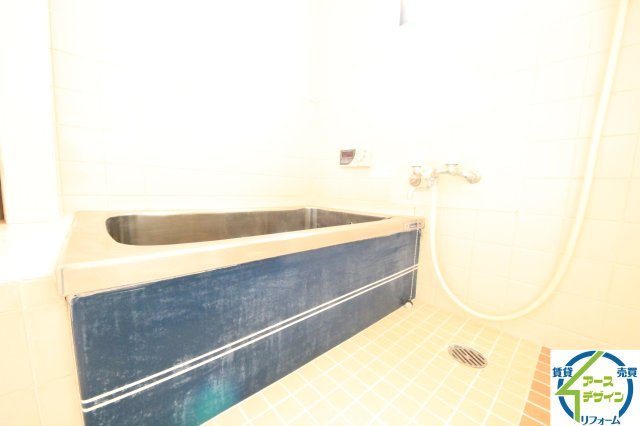 登貴和ハイツの浴室