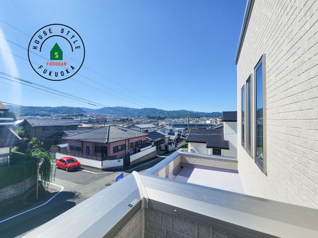 大野城市緑ヶ丘4丁目第3-1棟（1号棟）　の展望|窓から緑が見える物件も魅力的です。