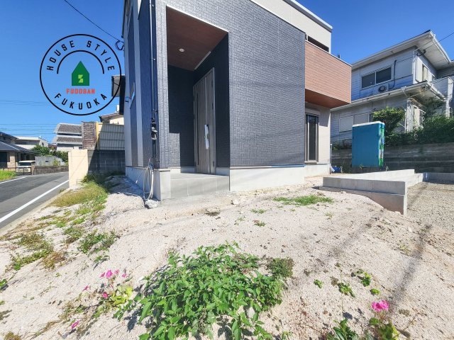 大野城市緑ヶ丘4丁目第3-1棟（1号棟）　の玄関|おでかけの時も帰った時も、「我が家」を最初に感じでもらえる素敵な空間に。