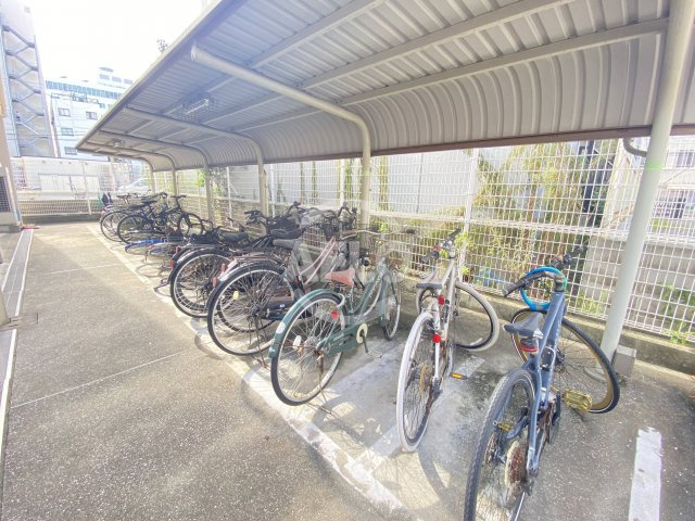 メゾンドラフィネの設備|メゾンドラフィネ　駐輪場
